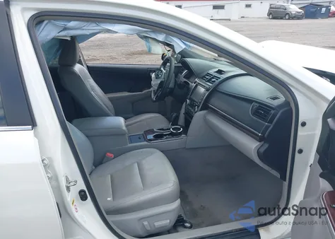 2014 Toyota Camry Xle z USA, uszkodzony, nr VIN 4T1BF1FK7EU403930